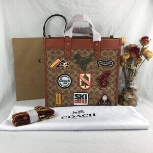 NWT Coach Field Tote In Signature Canvas With Patches